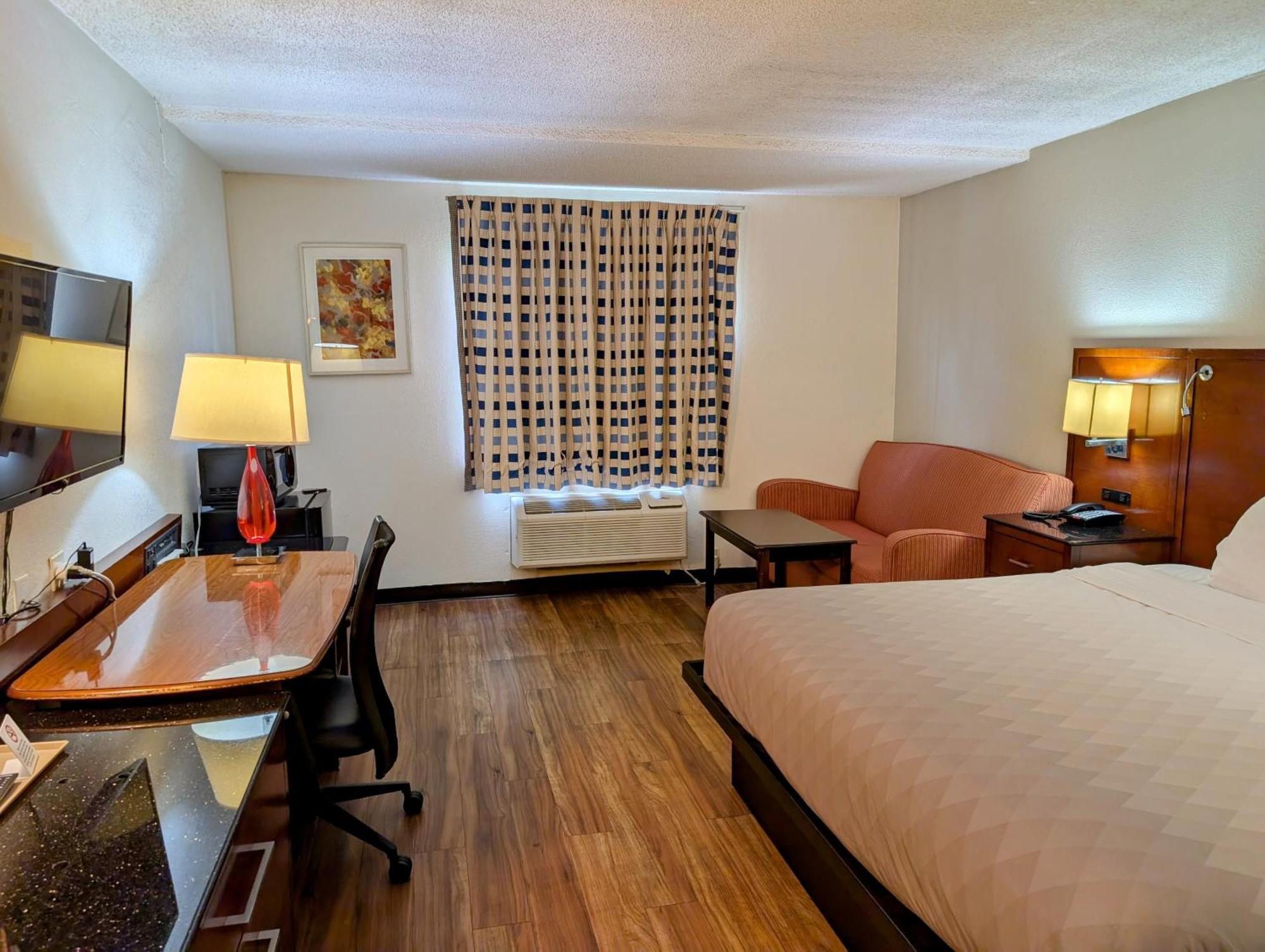 Travelodge By Wyndham Forsyth Dış mekan fotoğraf