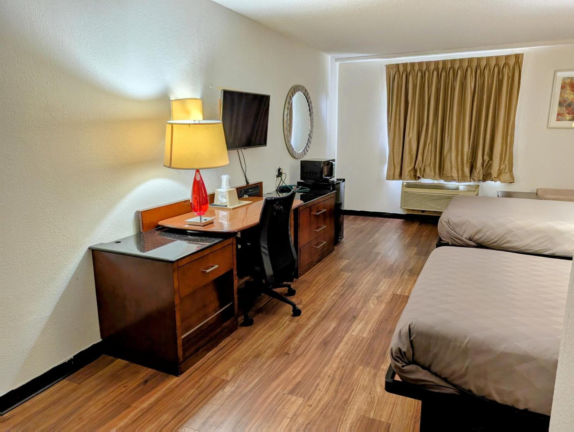 Travelodge By Wyndham Forsyth Dış mekan fotoğraf