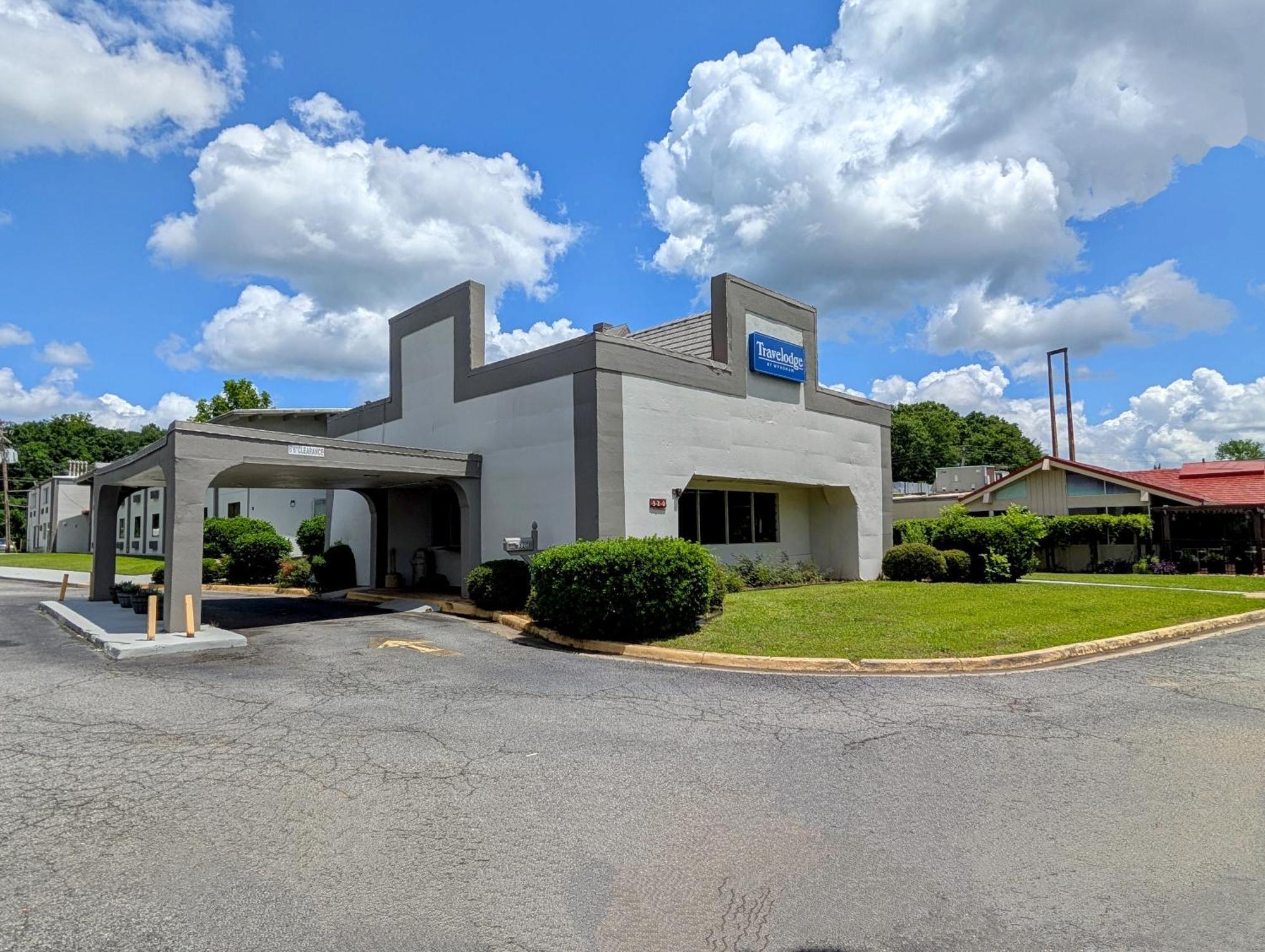 Travelodge By Wyndham Forsyth Dış mekan fotoğraf