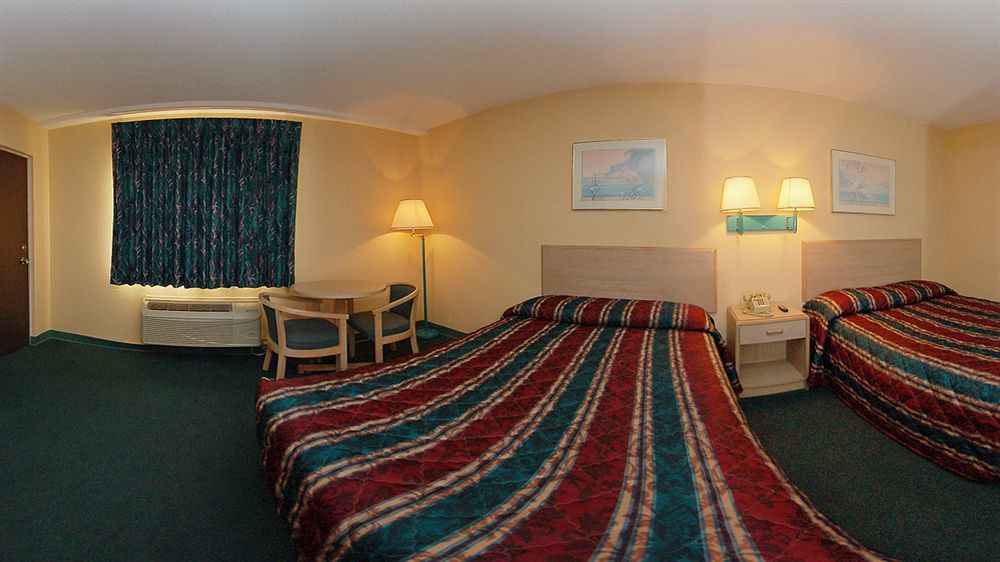Travelodge By Wyndham Forsyth Dış mekan fotoğraf