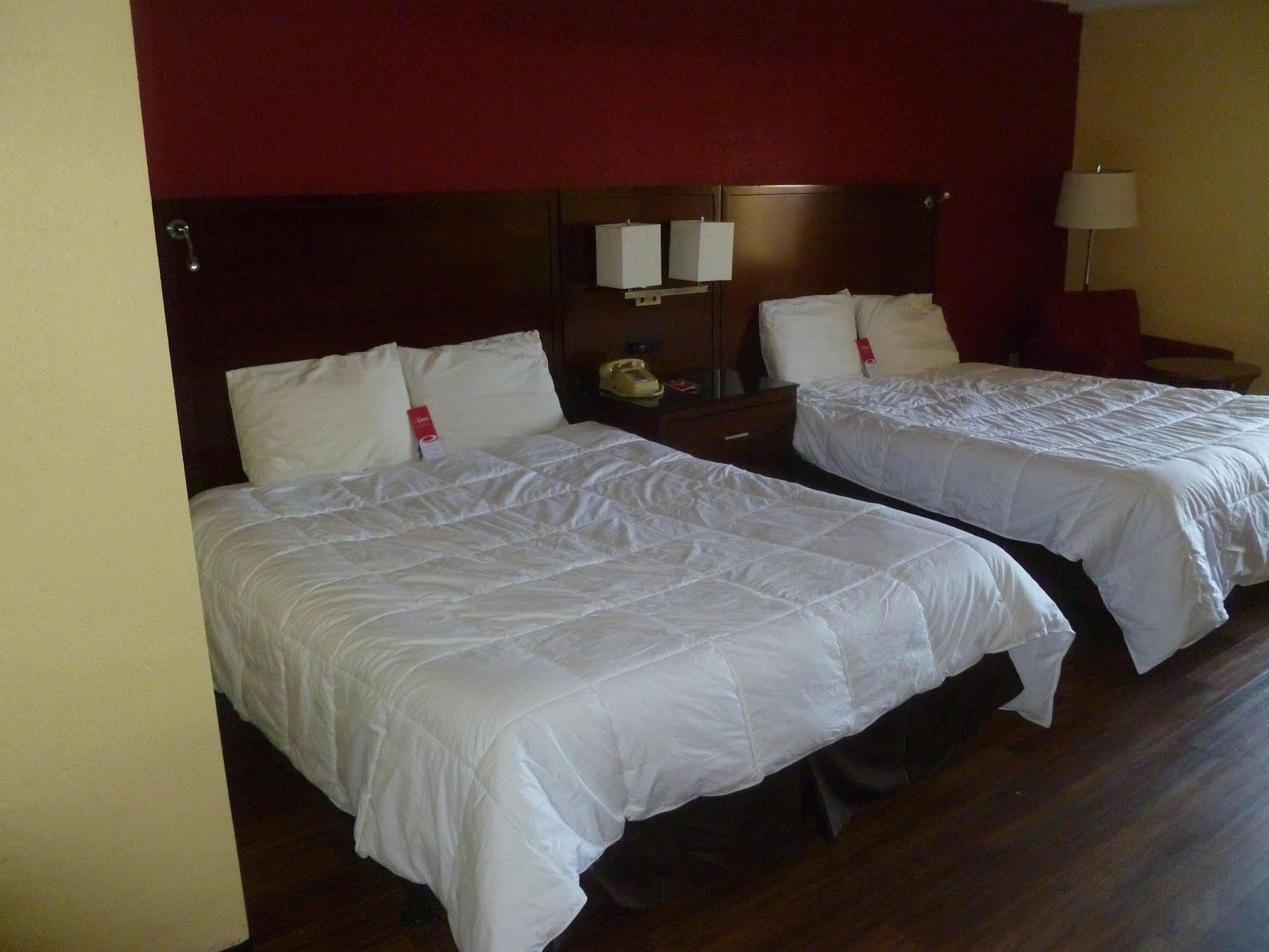 Travelodge By Wyndham Forsyth Dış mekan fotoğraf
