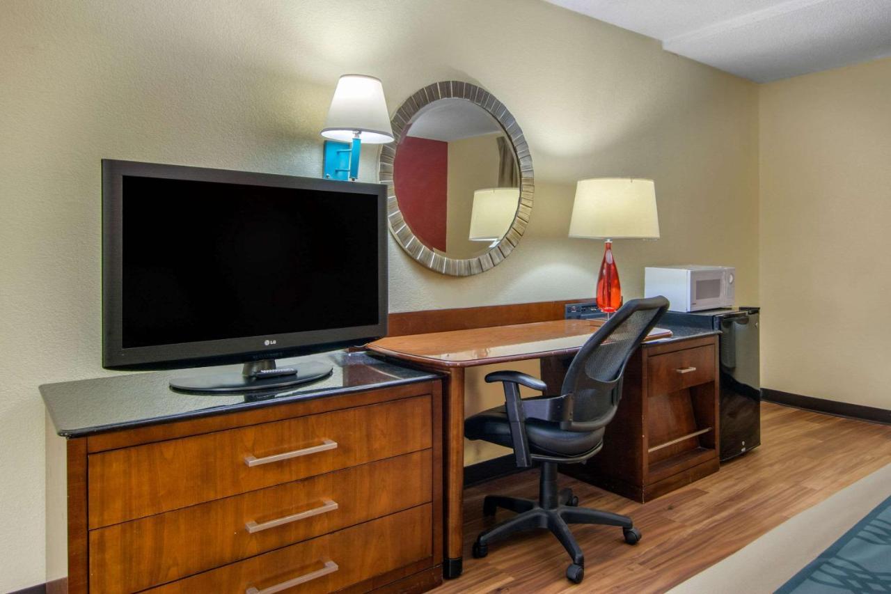 Travelodge By Wyndham Forsyth Dış mekan fotoğraf